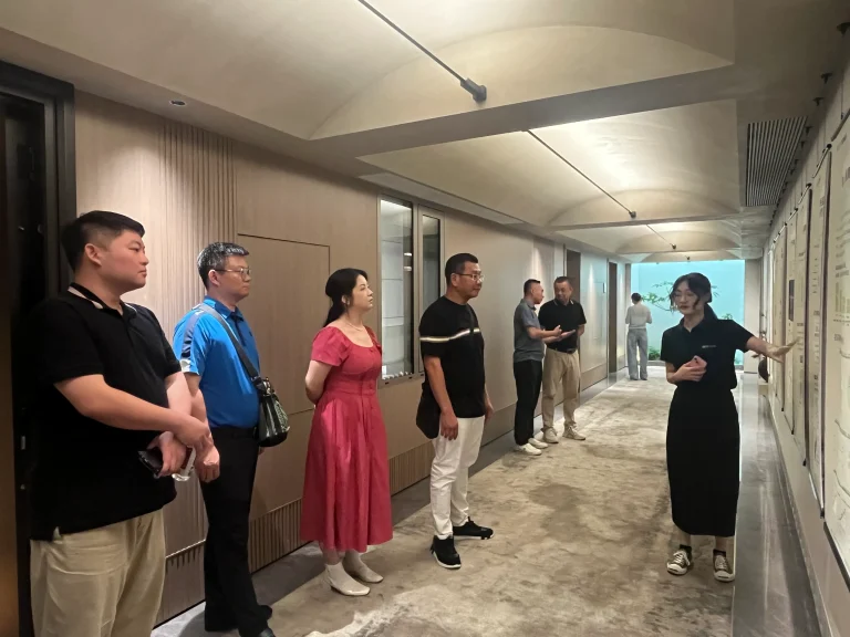 Apr 24, 2025 Singapore 1